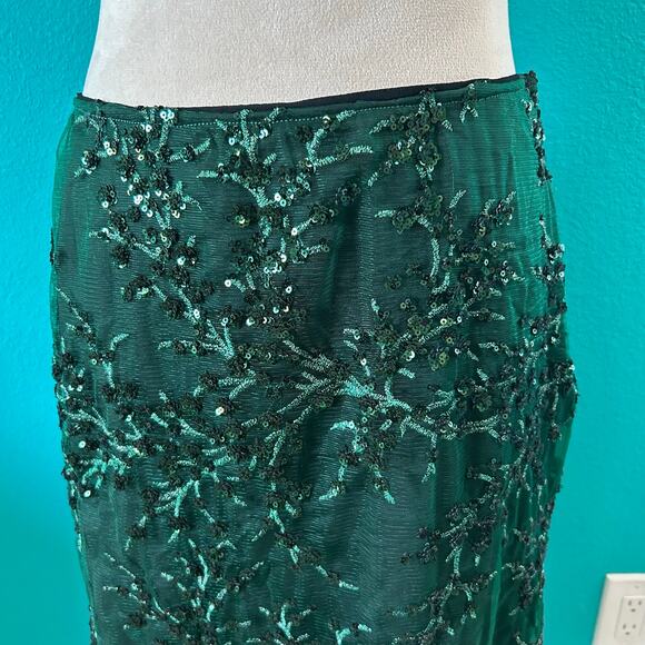 NWT Reformation Blanca Skirt Black Green Embellished Sequin Knee Length Size 6 - Picture 4 of 6